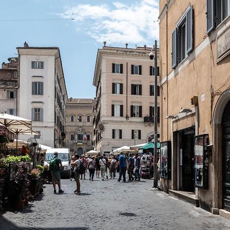Apartmán Campo De Fiori Chic Řím Exteriér fotografie